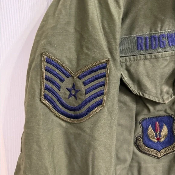 Vintage 1950s–60s USAF OG-107 Cold Weather Field Jacket w/ Original Patches - Picture 3 of 10